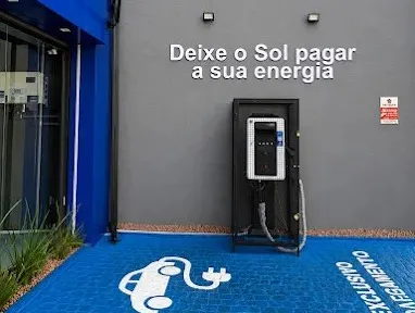 Eletroposto da Romasol com vaga exclusiva para recarga de veículos elétricos